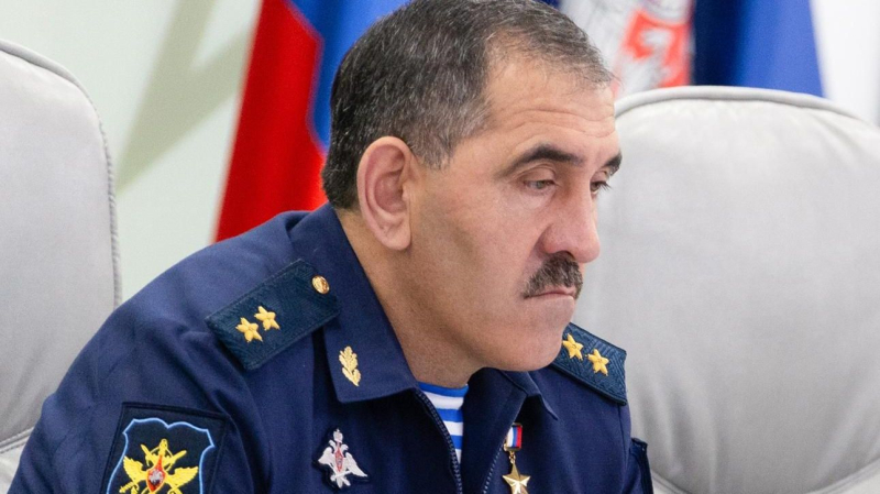Заместитель министра обороны РФ Юнус-Бек Евкуров