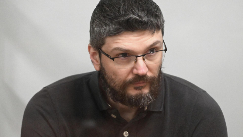 Пасынок рок-музыканта Стаса Намина Роман Ткаченко во время оглашения приговора в Московском областном суде