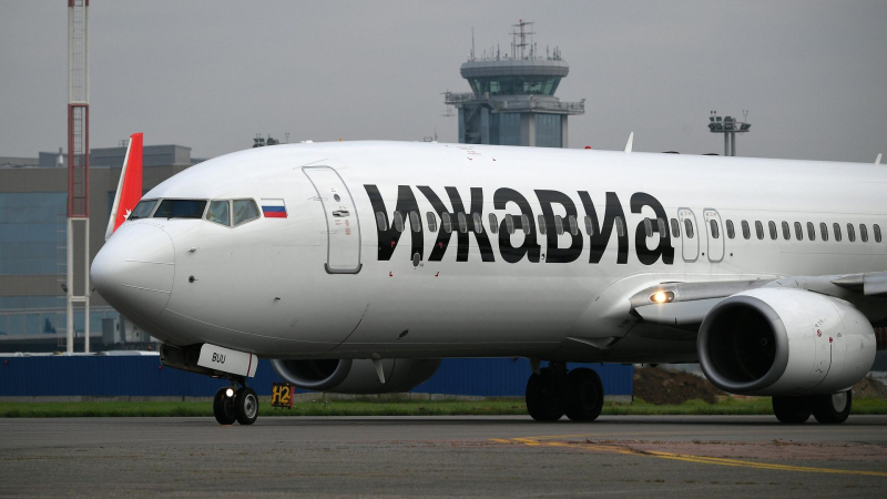 Самолет Boeing 737-800 авиакомпании Ижавиа