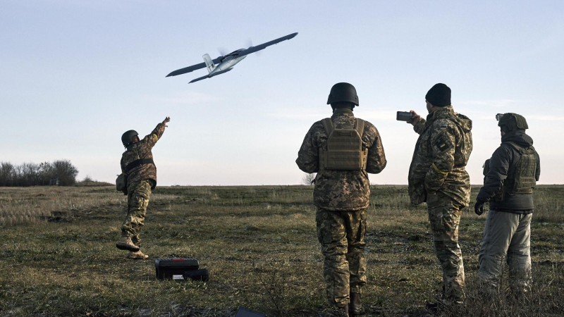 Украинские боевики запускают беспилотник