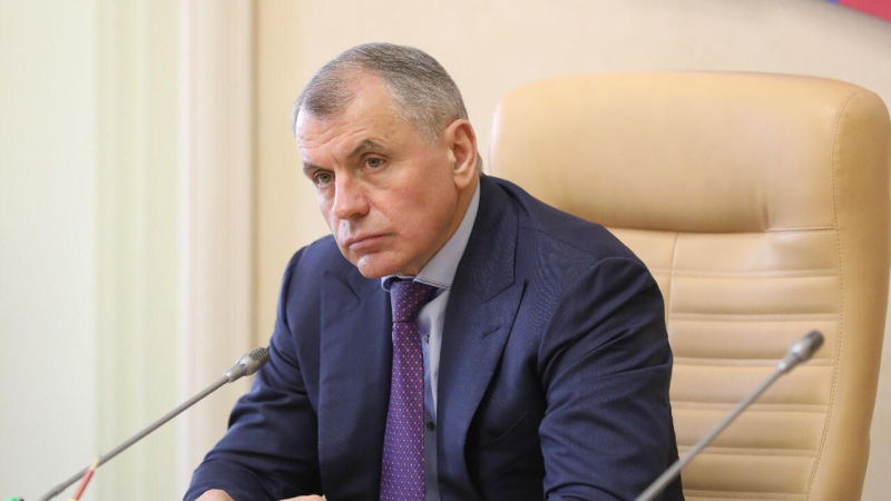 Владимир Константинов