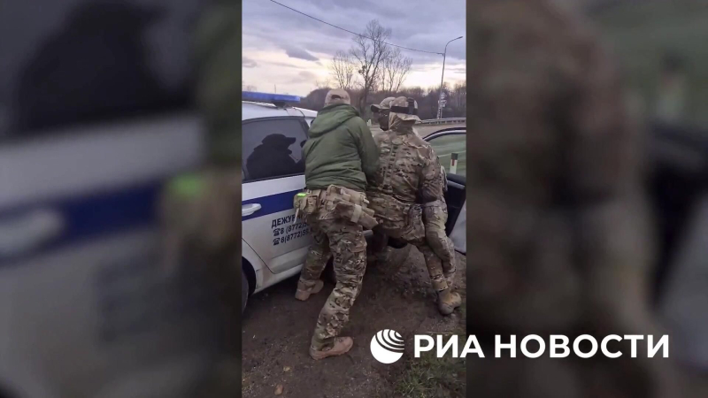 Кадры задержания трех пособников спецслужб Украины