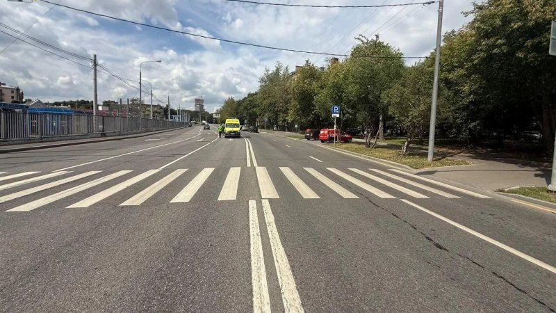 Пешеходный переход, на котором водитель грузовика сбил женщину в Москве