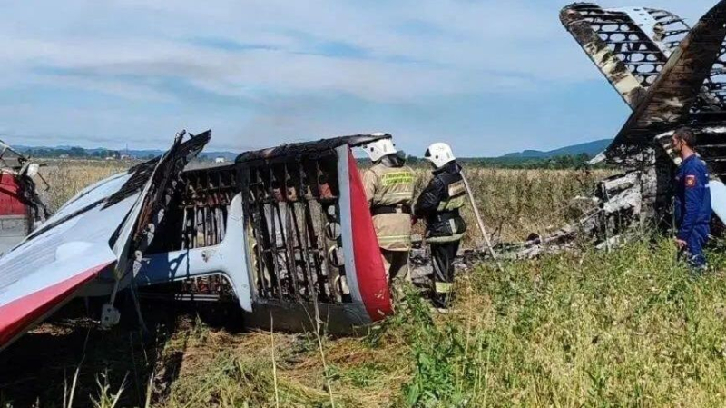 Самолет Ан-3 совершил жесткую посадку на Сахалине