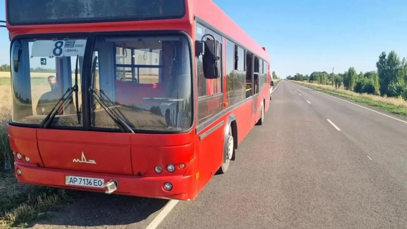 Последствия атаки ВСУ на автобус в Запорожской области. 1 августа 2026