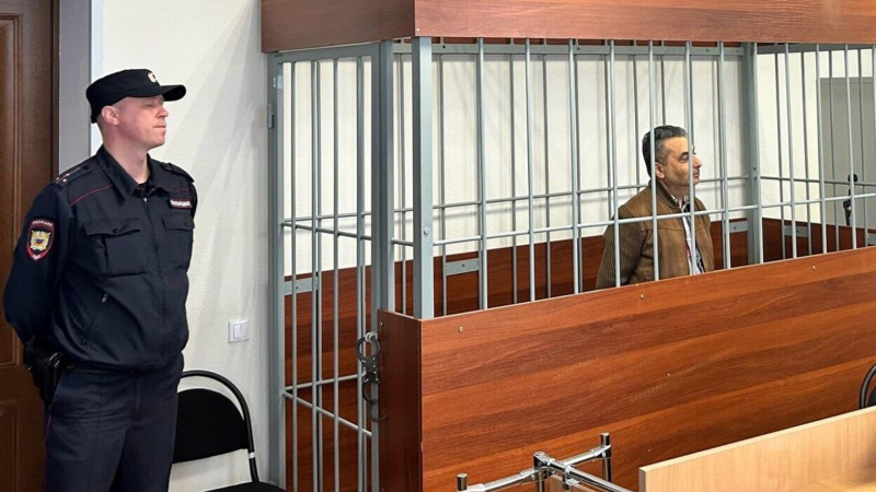 Лев Шлосберг* в суде