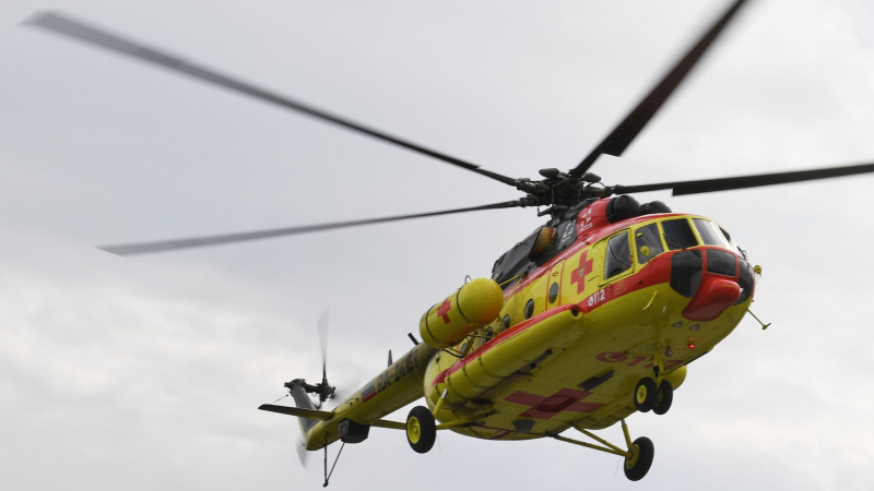 Вертолет санавиации Ми-8 АМТ