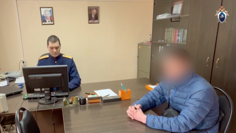 Мужчина, избивший 13-летнего подростка ложкой для обуви в Ачинске Красноярского края