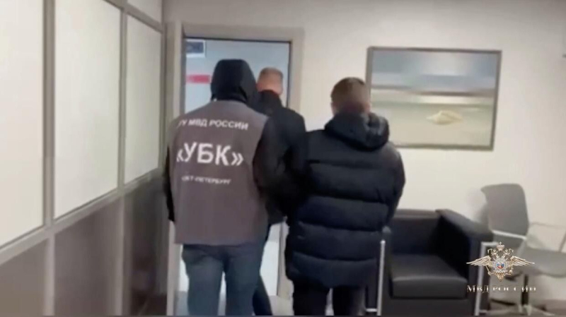 Полиция Петербурга ликвидировала техцентр телефонных мошенников с Украины