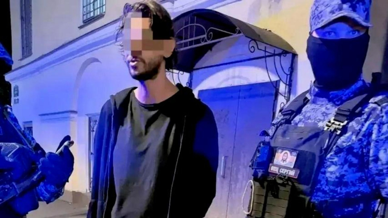 Задержание мужчины, который собирался поджечь бар в Санкт-Петербурге